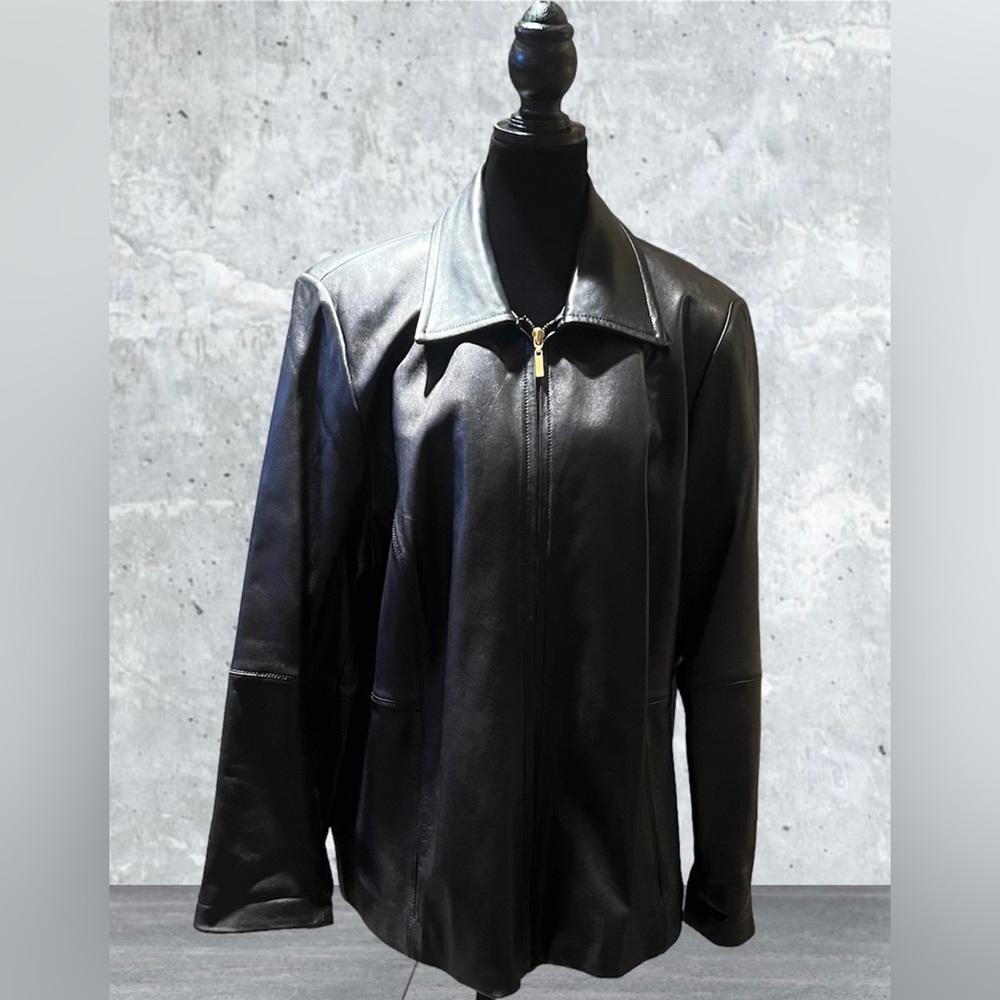 Venezia Genuine Leather Jacket! Excellent condition size 18/20